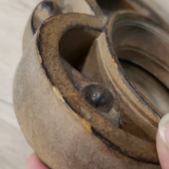 2 Vintage 6" wall decor mirrors. - Picture 7 of 7